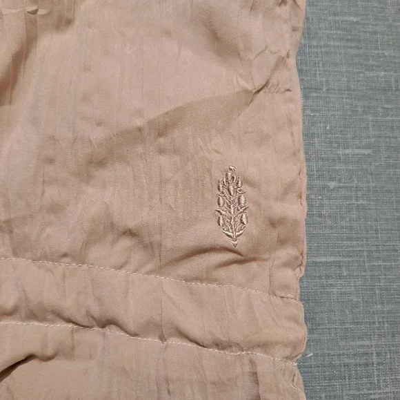 Free People Movement Women's Tan & White Lets Go Out Pullover Jacket Size Smal - Picture 9 of 13